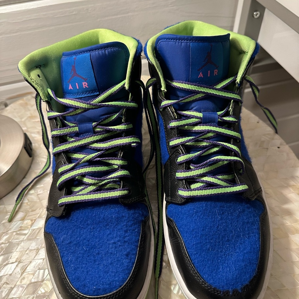 Air Jordan 1 Mid 'Bel Air' 2013
